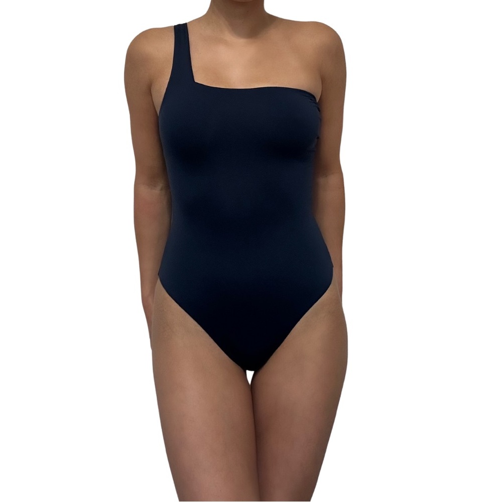 WeWoreWhat Navy One-Shoulder One Piece Swimsuit